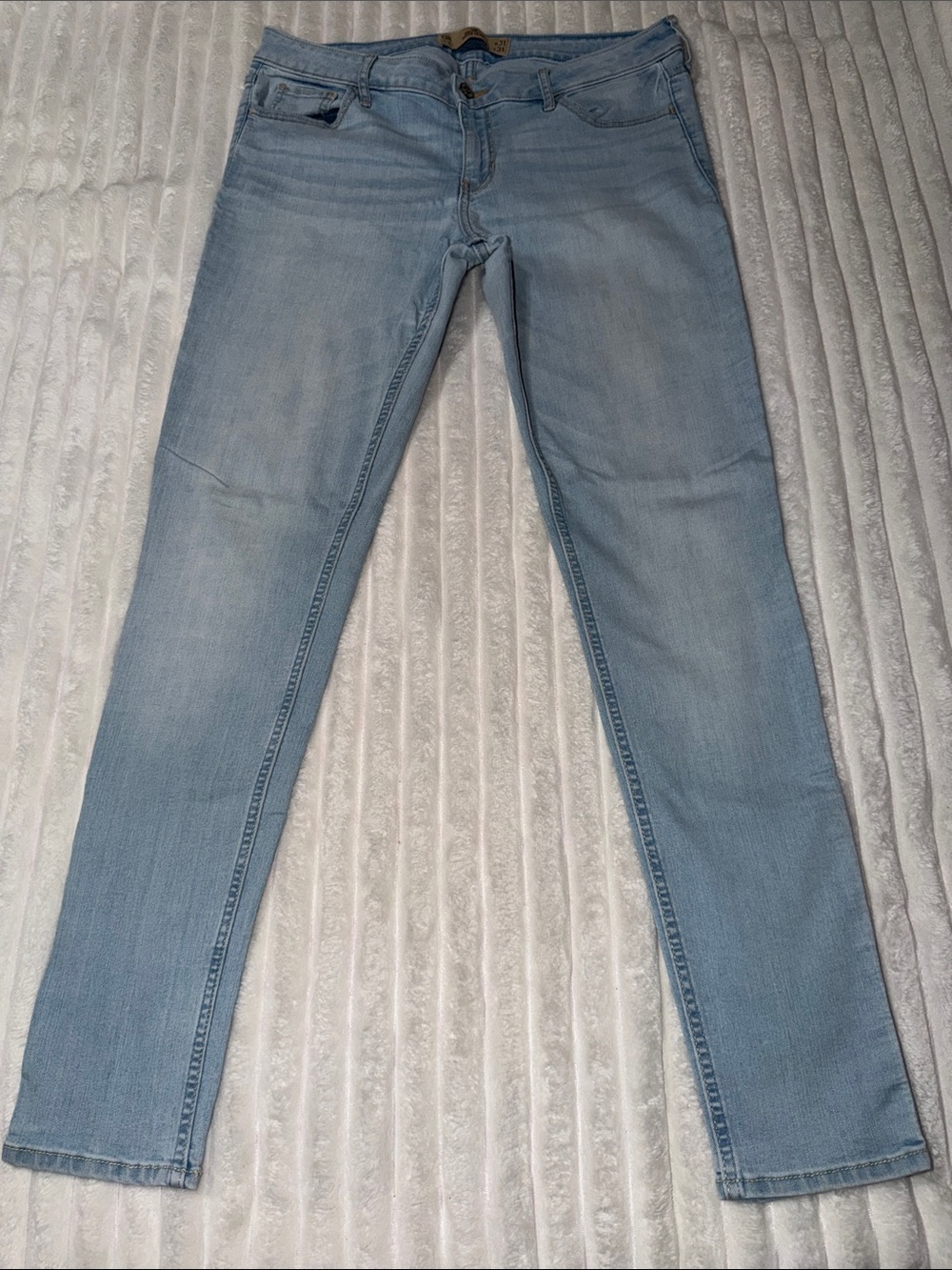 Hollister Super Skinny Jean | Size 13 Regular / 31 Regular